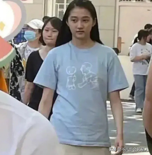 古装女星施法姿势,关晓彤是“五毛钱特效”,杨幂被赞演技爆棚!_腾讯新闻 古装女星施法姿势,关晓彤是“五毛钱特效”,杨幂被赞演技爆棚!_腾讯新闻