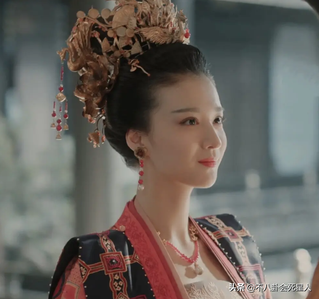 古装女星施法姿势,关晓彤是“五毛钱特效”,杨幂被赞演技爆棚!_腾讯新闻 古装女星施法姿势,关晓彤是“五毛钱特效”,杨幂被赞演技爆棚!_腾讯新闻