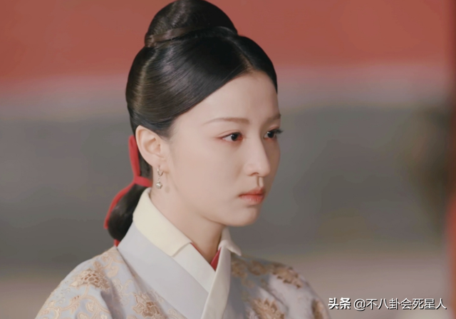 古装女星施法姿势,关晓彤是“五毛钱特效”,杨幂被赞演技爆棚!_腾讯新闻 古装女星施法姿势,关晓彤是“五毛钱特效”,杨幂被赞演技爆棚!_腾讯新闻