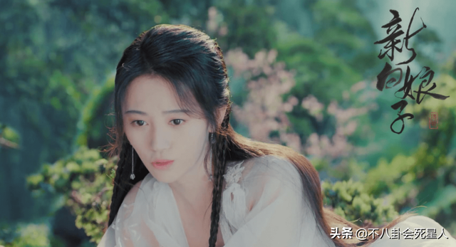 古装女星施法姿势,关晓彤是“五毛钱特效”,杨幂被赞演技爆棚!_腾讯新闻 古装女星施法姿势,关晓彤是“五毛钱特效”,杨幂被赞演技爆棚!_腾讯新闻