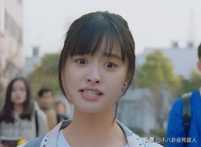 古装女星施法姿势,关晓彤是“五毛钱特效”,杨幂被赞演技爆棚!_腾讯新闻 古装女星施法姿势,关晓彤是“五毛钱特效”,杨幂被赞演技爆棚!_腾讯新闻