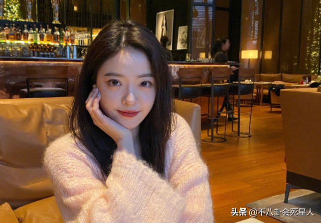 古装女星施法姿势,关晓彤是“五毛钱特效”,杨幂被赞演技爆棚!_腾讯新闻 古装女星施法姿势,关晓彤是“五毛钱特效”,杨幂被赞演技爆棚!_腾讯新闻