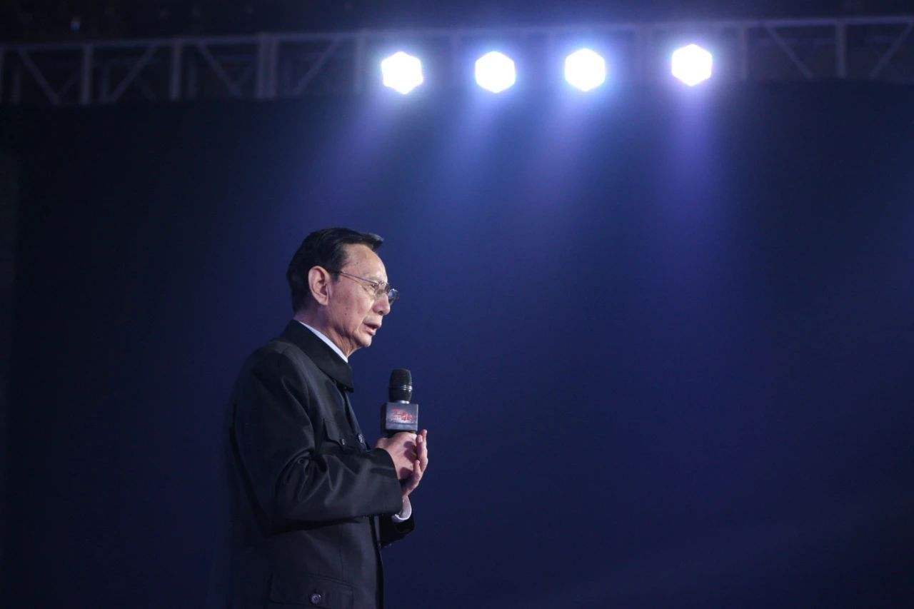 尹明善回击实德收购传言：力帆王国需要足球名片_国内足坛-甲A_NIKE新浪竞技风暴_新浪网的简单介绍