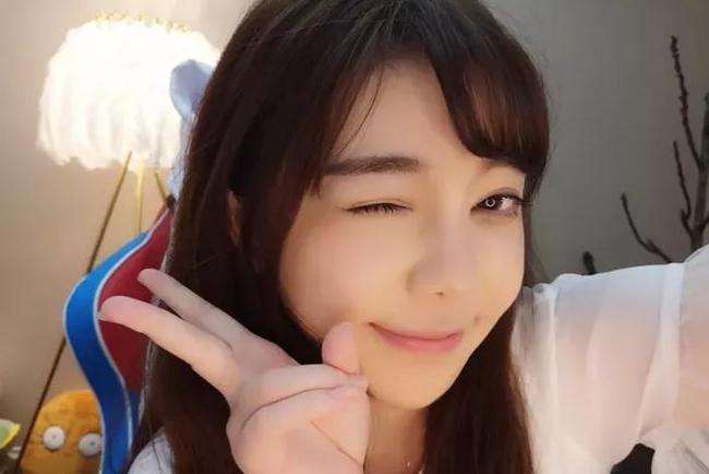 主播真会玩由阿怡代打看网络直播乱象_网易数码的简单介绍