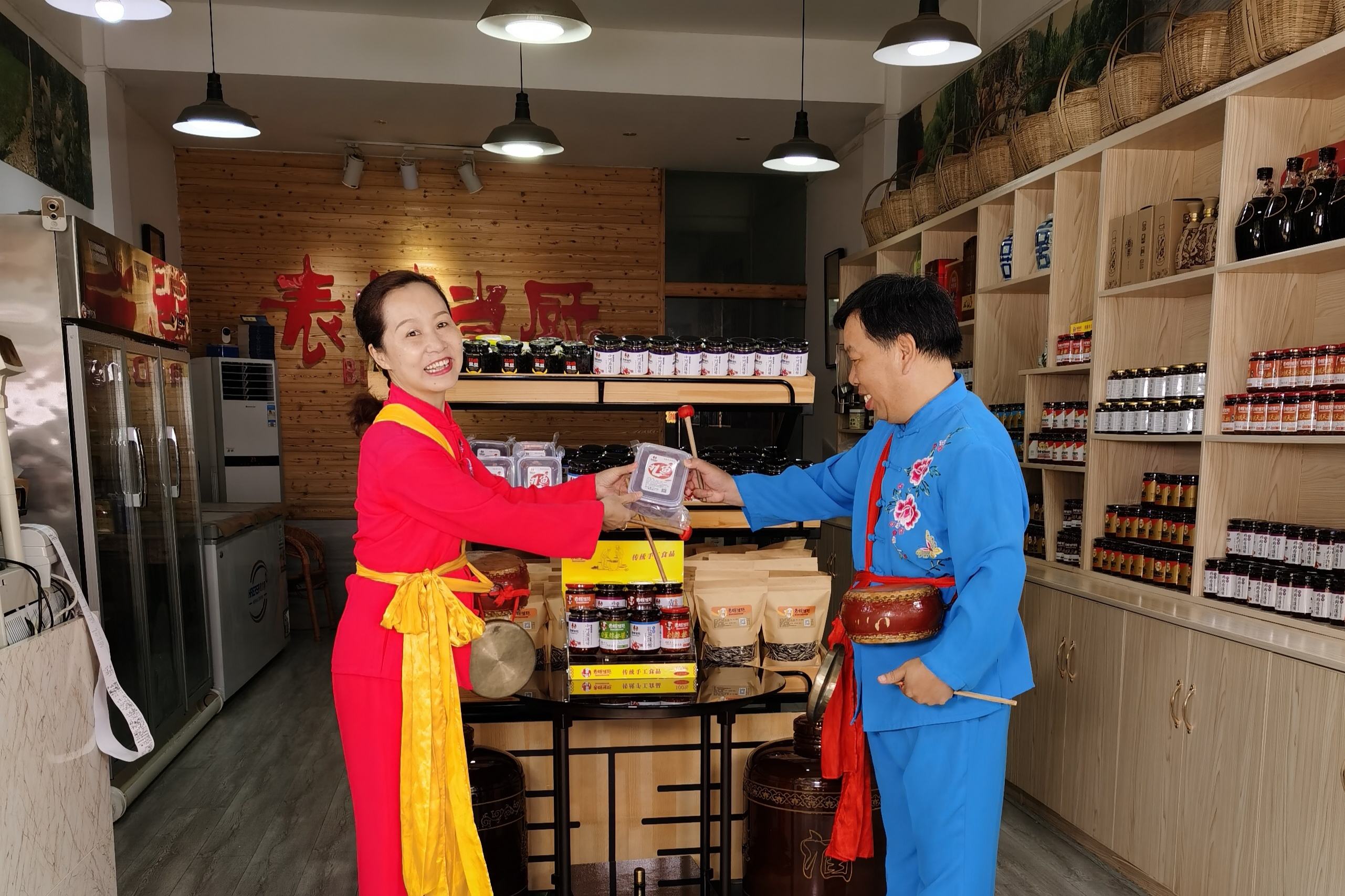 关于听见江西·美食非遗丨萍乡春锣：一声报春天地赞_雍开全的信息