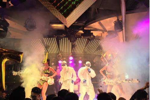 关于本地过年攻略①|全城必刷的50家酒吧，我们帮你找全了！|鸡尾酒|威士忌|啤酒|精酿_网易订阅的信息