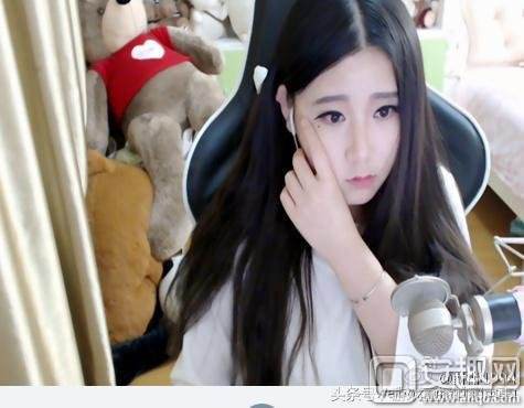 关于lol斗鱼主播阿怡脑残粉怒喷小苍和酥酥举报阿怡代打事件的信息 关于lol斗鱼主播阿怡脑残粉怒喷小苍和酥酥举报阿怡代打事件的信息