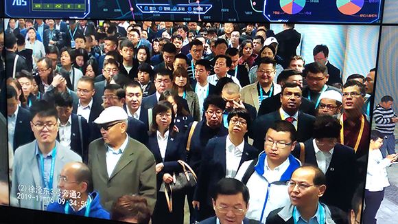 杨舒博，敢闯敢拼，为你点赞！_交流_英方_挑战的简单介绍