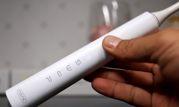 电动牙刷也卖白菜价，耳机厂商也来搅局，南卡推出电动牙刷_腾讯新闻的简单介绍