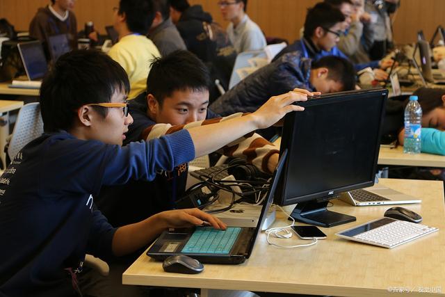 华为程序员频交Linux内核补丁遭质疑：刷KPI呢？当事人回应-华为,程序员——快科技(驱动之家旗下媒体)--科技改变未来的简单介绍