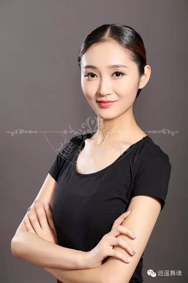 曳舞逍遥的仙儿0.8倍音乐领跳教程的简单介绍