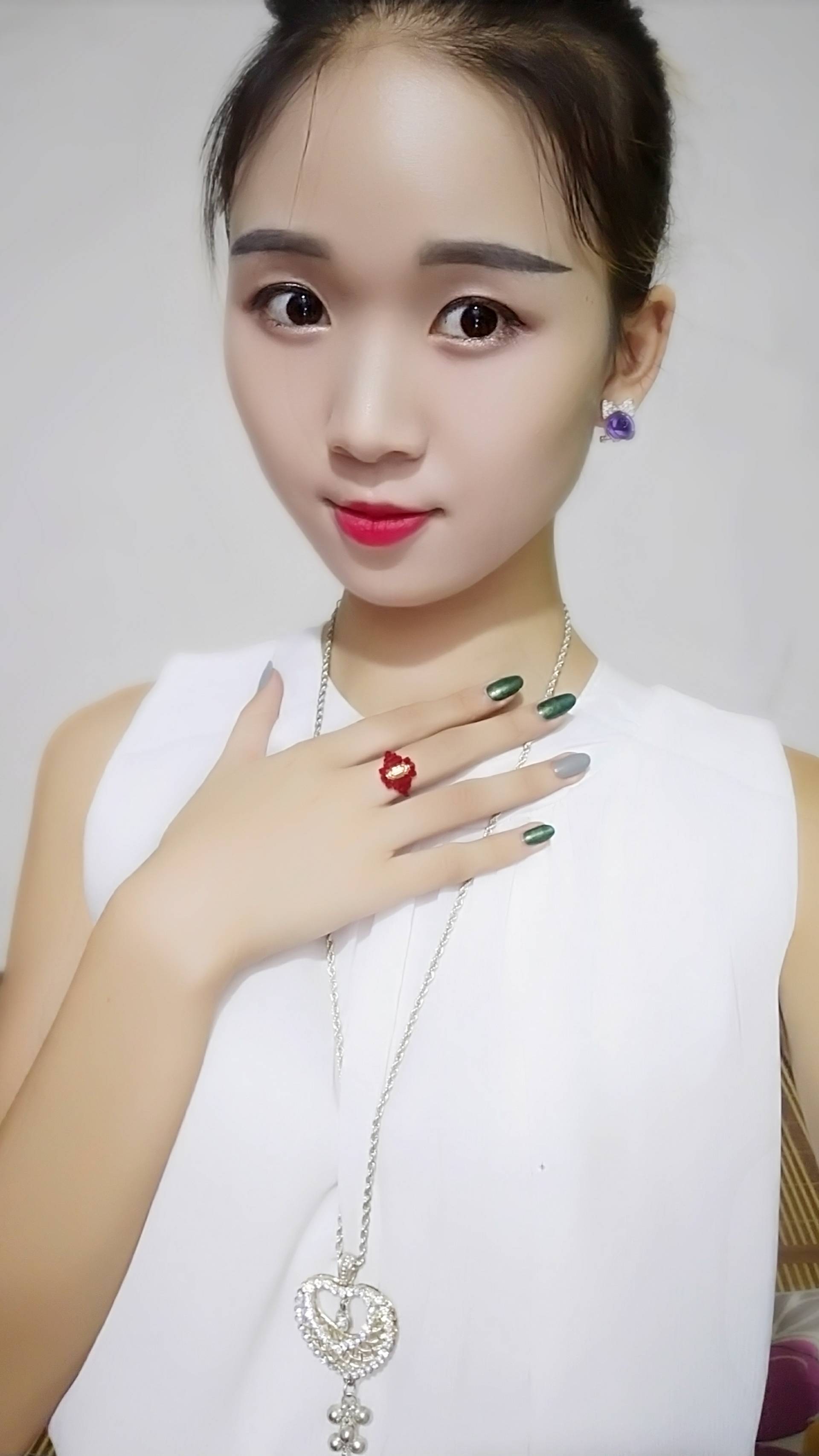 女王代网刷快手(快手女王视频说的是什么) 女王代网刷快手(快手女王视频说的是什么)